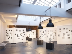 art gallery exhibition cleaning services