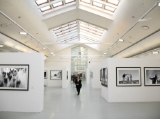cleaning services to galleries and museums
