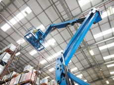 high level cherry picker cleaning service Crawley