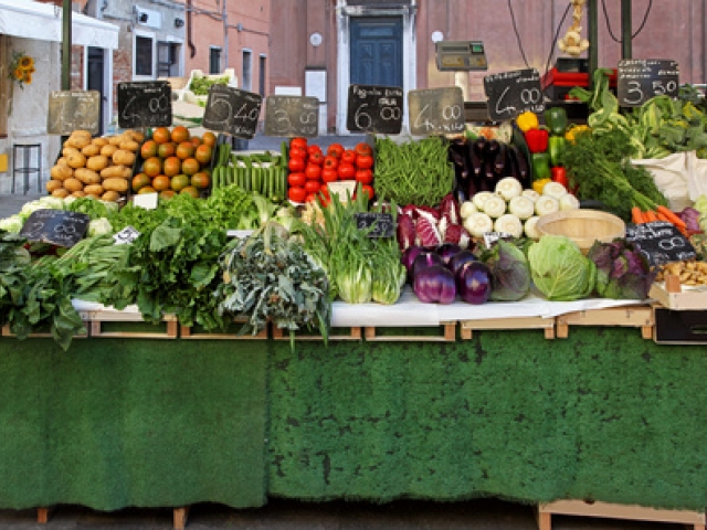 stall cleaning Notting Hill